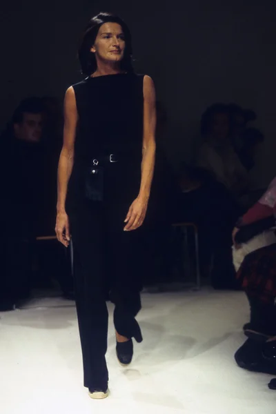 Look 30